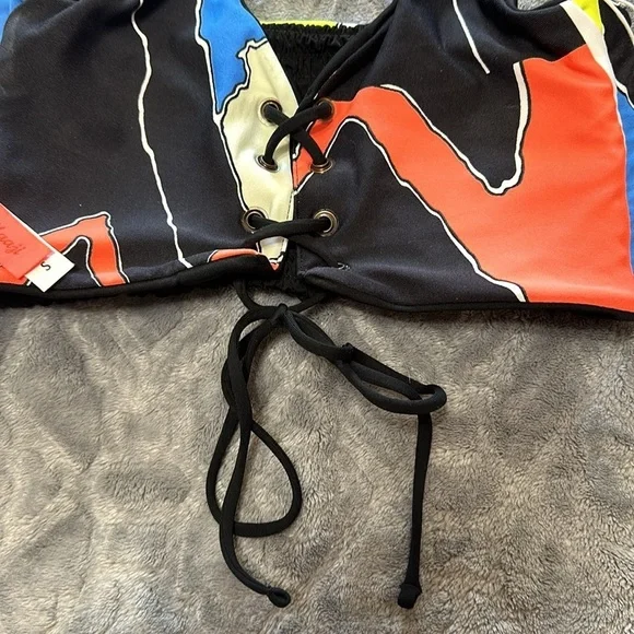 Maaji Reversible Abstract Colored Bikini Top - Picture 3 of 6